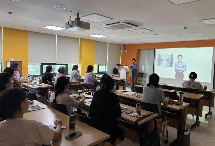 ▲ 한국AI교육진흥원 인터뷰&글쓰기 강의